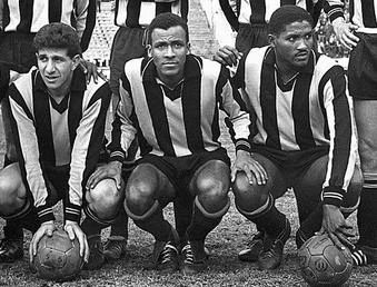 Una de las mejores delanteras en la historia del Club y la titular en esta copa: El “Pepe” Sasía, Spencer y Juan Joya.
