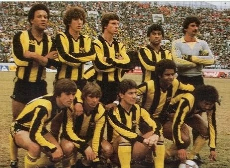 El “Tito” en el sorteo antes del match de la tercera final de la Libertadores 1966.